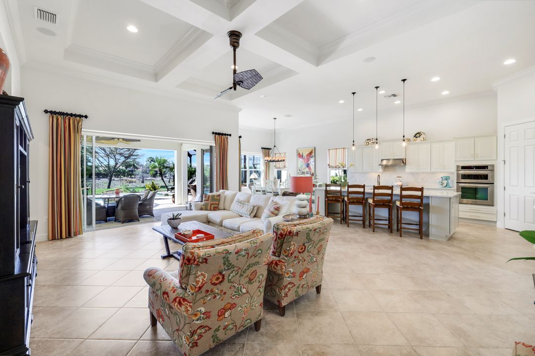 9327 Marble Stone Dr, Naples, FL 34120