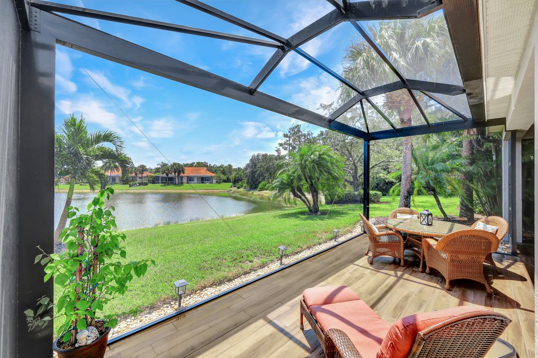 6006 Highwood Park Ln, Naples, FL 34110