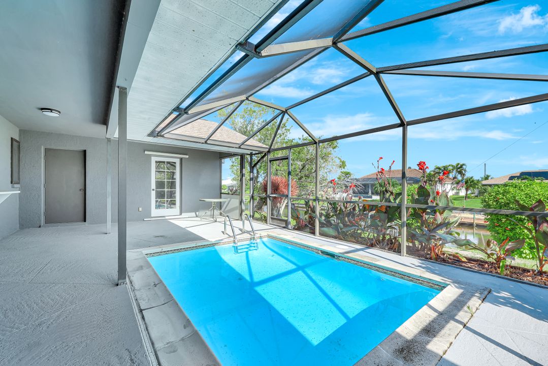 1207 SE 29th Terrace, Cape Coral, FL 33904