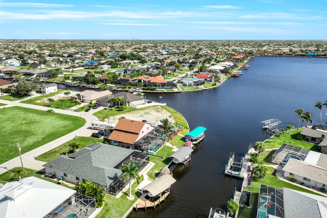 1308 SW 43rd St, Cape Coral, FL 33914