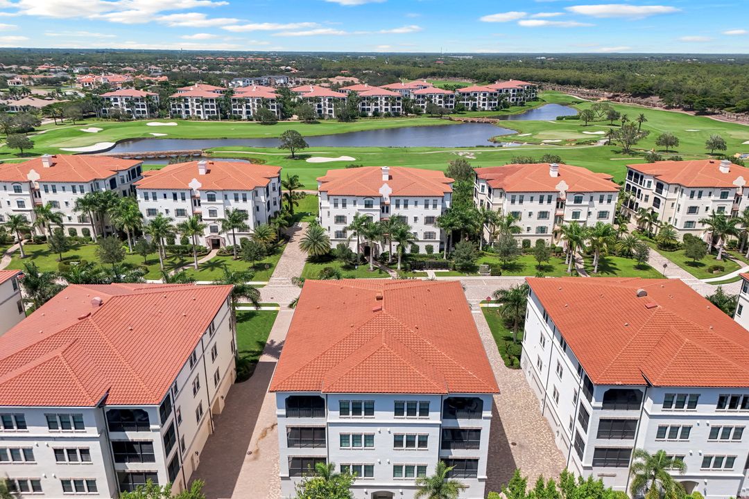16374 Viansa Wy #302, Naples, FL 34110