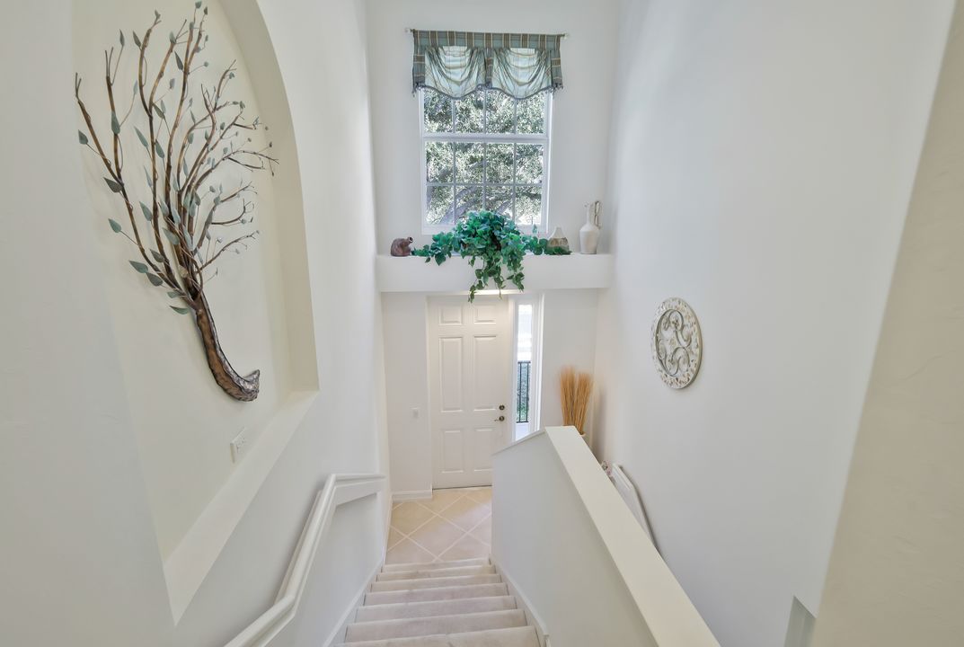 5025 Blauvelt Way #202, Naples, FL 34105