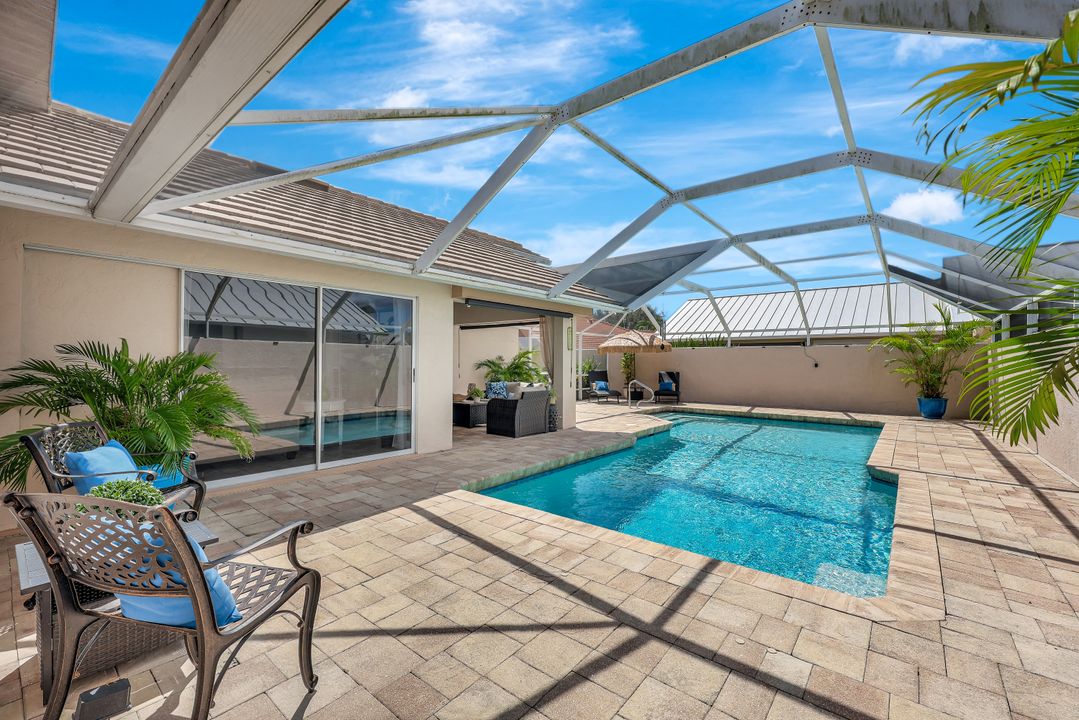 11043 Longshore Way W, Naples, FL 34119