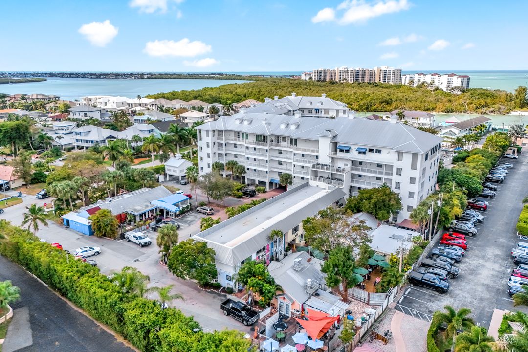 160 Palm St #208, Marco Island, FL 34145