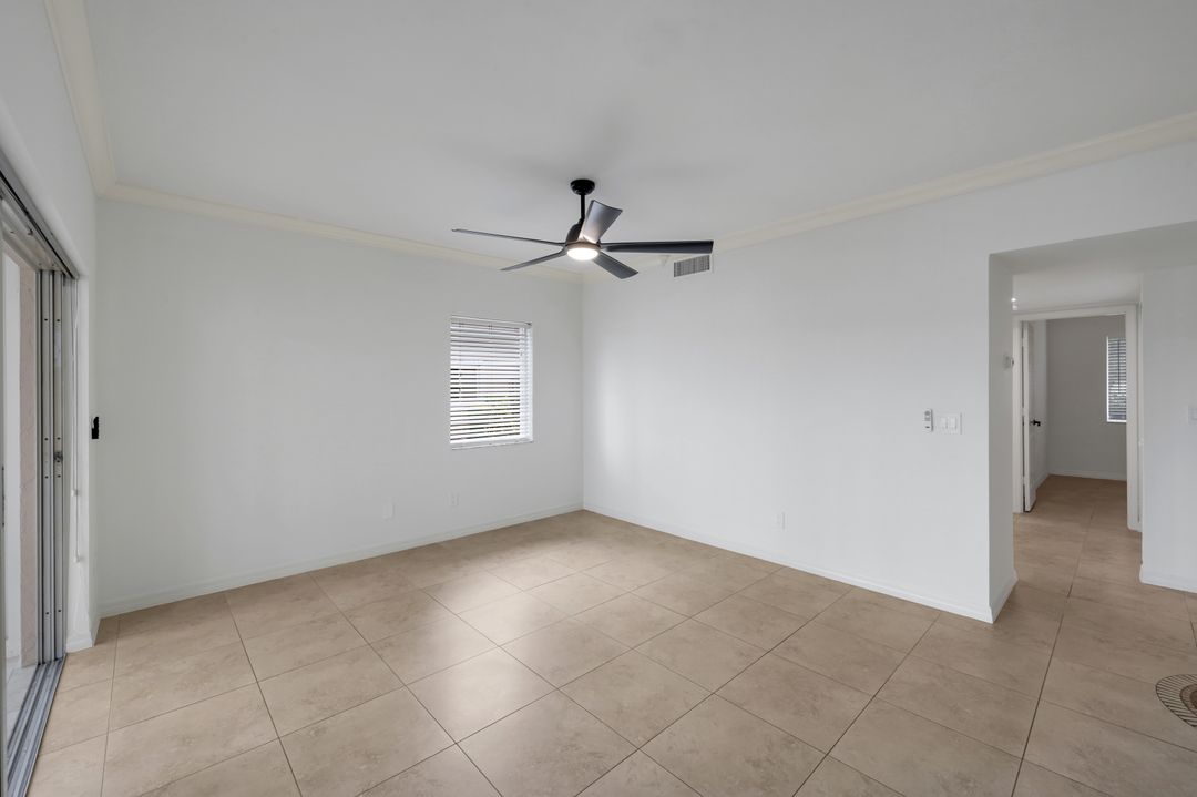 2731 Citrus Lake Dr #G101, Naples, FL 34109