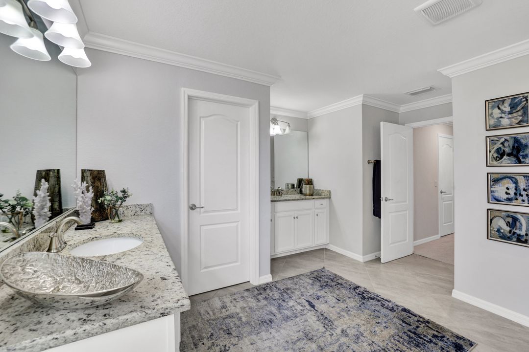 2369 Tangerine Ln, Naples, FL 34120
