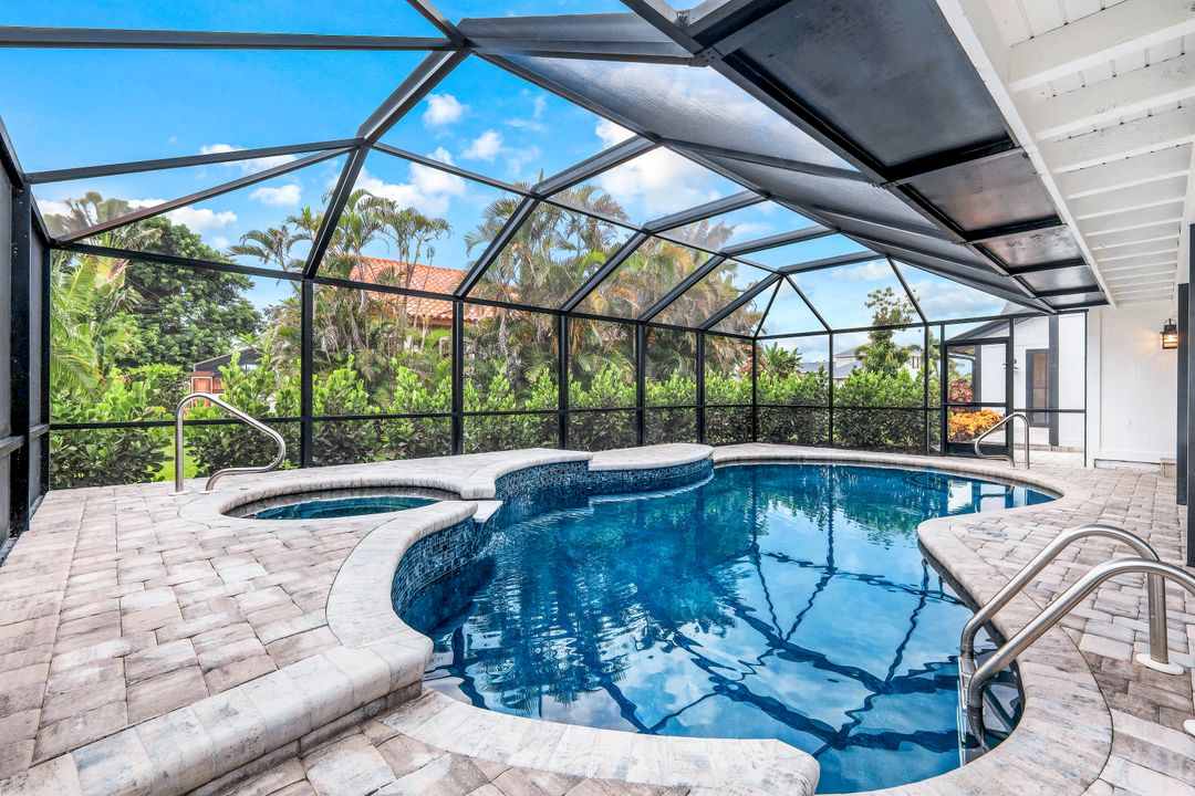 16704 Bobcat Dr, Fort Myers, FL 33908