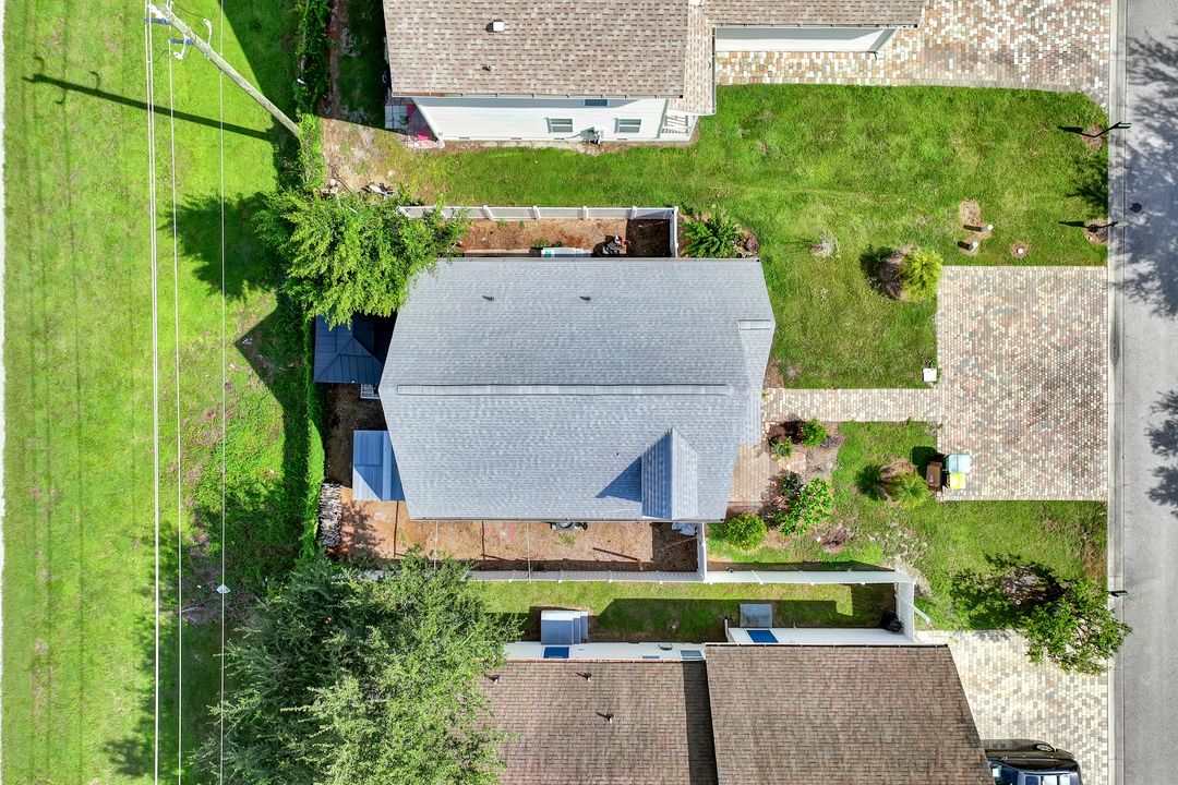 279 Leawood Cir, Naples, FL 34104