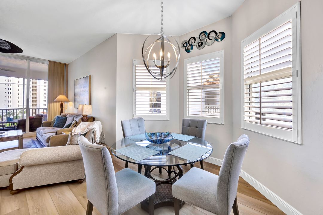 460 Launch Cir #604, Naples, FL 34108