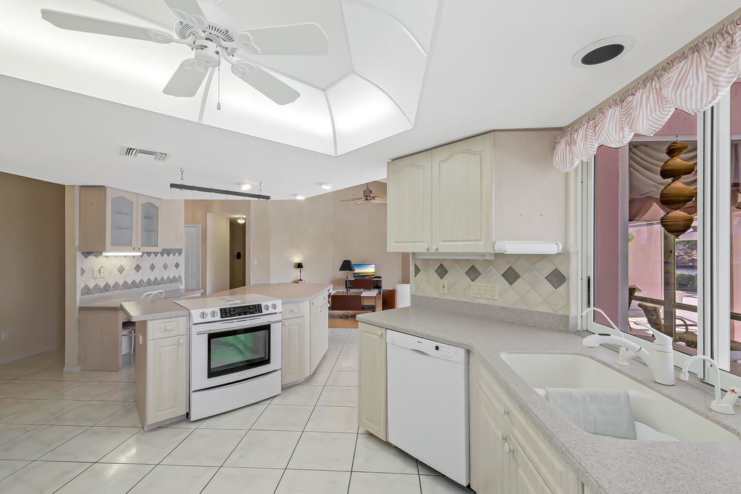 5312 SW 24th Pl, Cape Coral, FL 33914