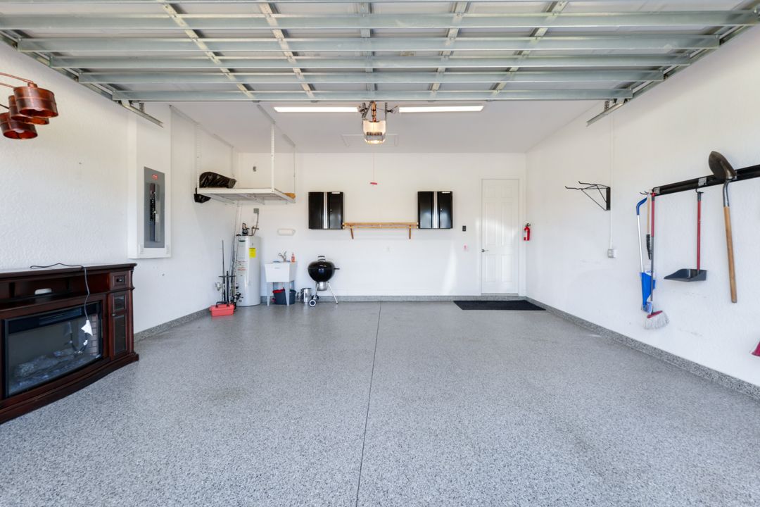 9149 Isla Bella Cir, Bonita Springs, FL 34135