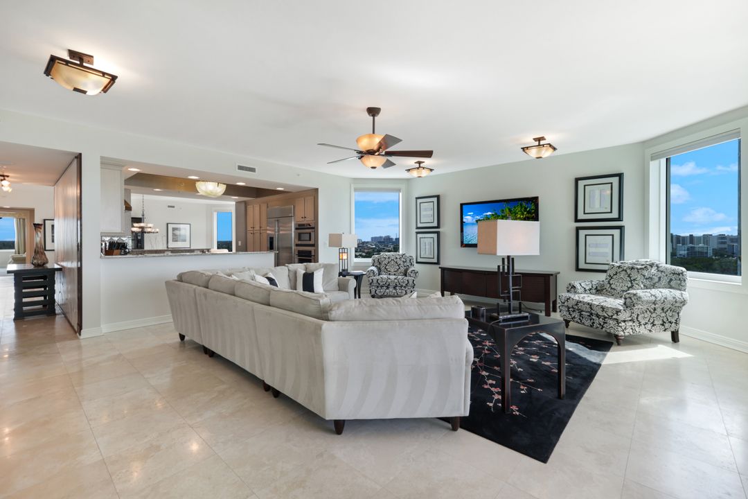 275 Indies Way #1001, Naples, FL 34110