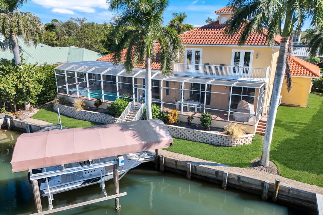 309 Rookery Ct, Marco Island, FL 34145