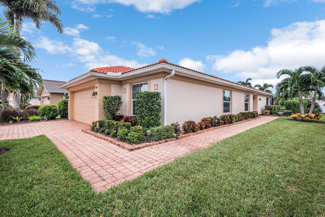 9006 Astonia Way, Estero, FL 33967