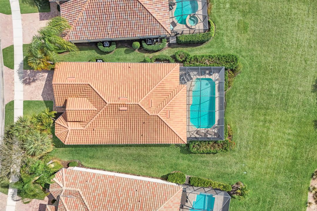 9112 Siesta Bay Dr, Naples, FL 34120