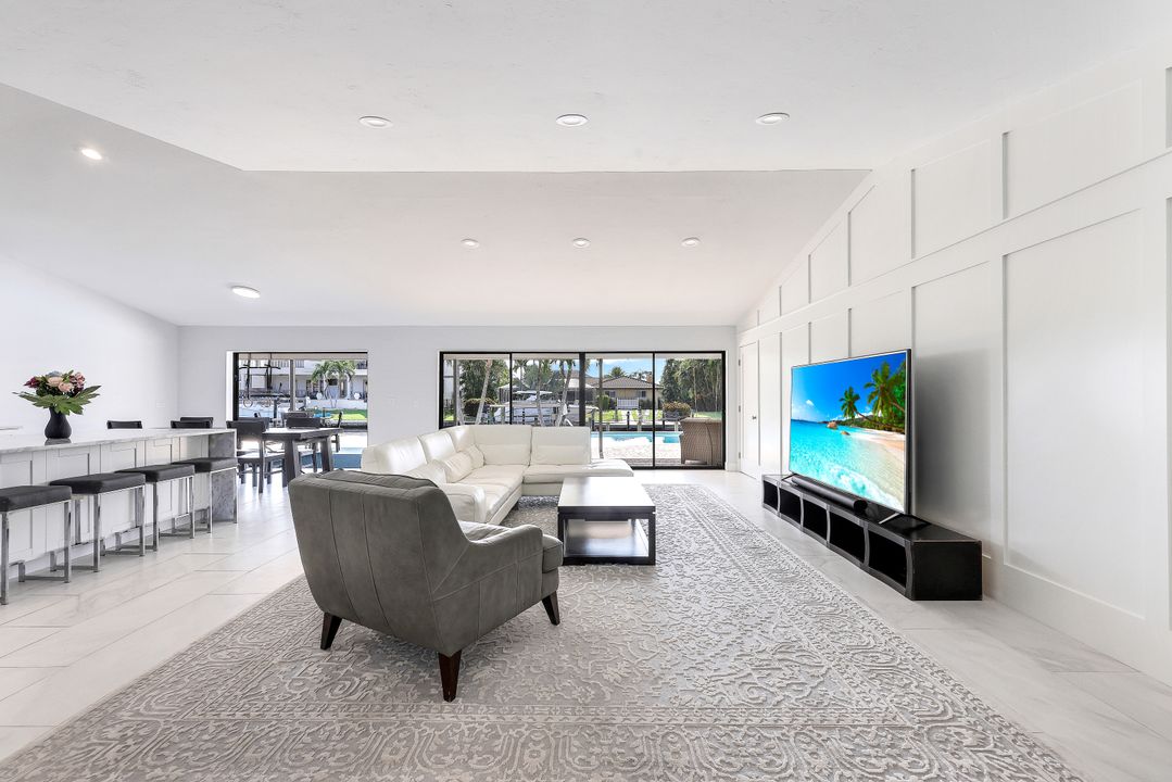 6812 Griffin Blvd, Fort Myers, FL 33908