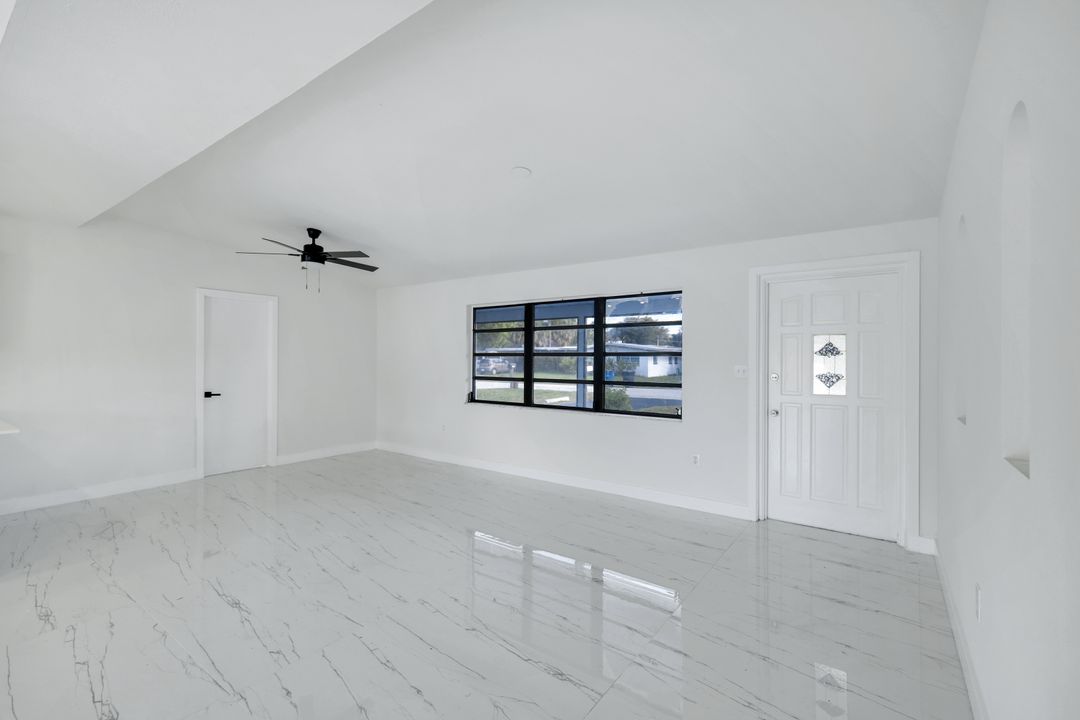 2118 Aldridge Ave, Fort Myers, FL 33907