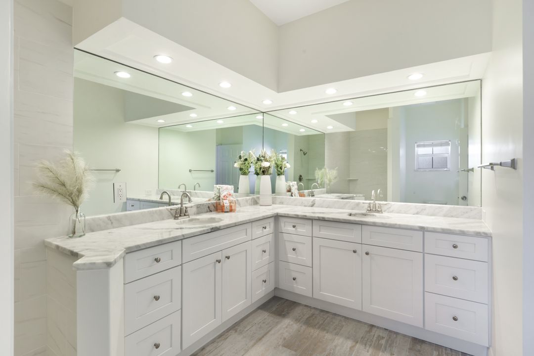 26271 Devonshire Ct #202, Bonita Springs, FL 34134