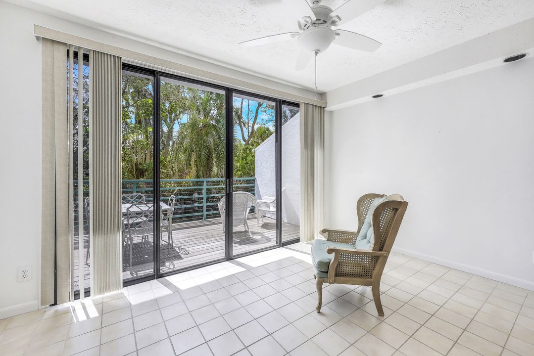 2182 Anchorage Ln  #A, Naples, FL 34104