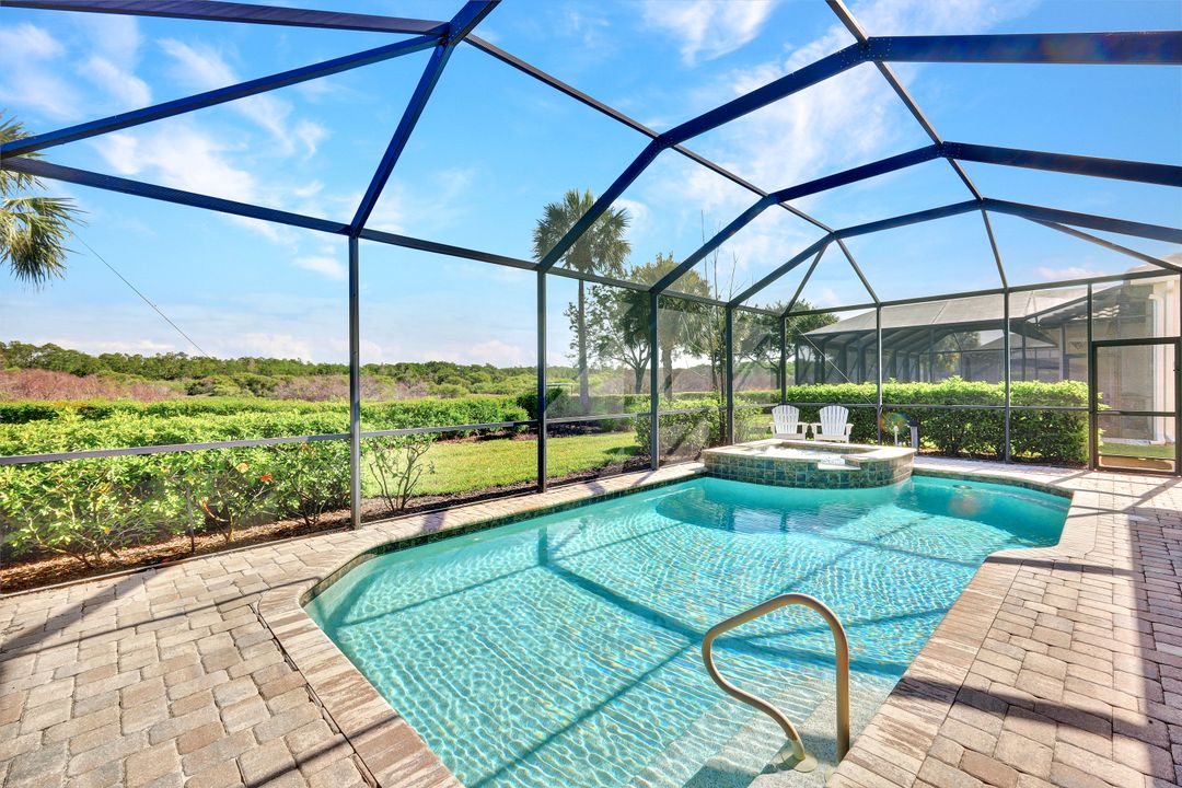 9311 Fieldstone Ln, Naples, FL 34120
