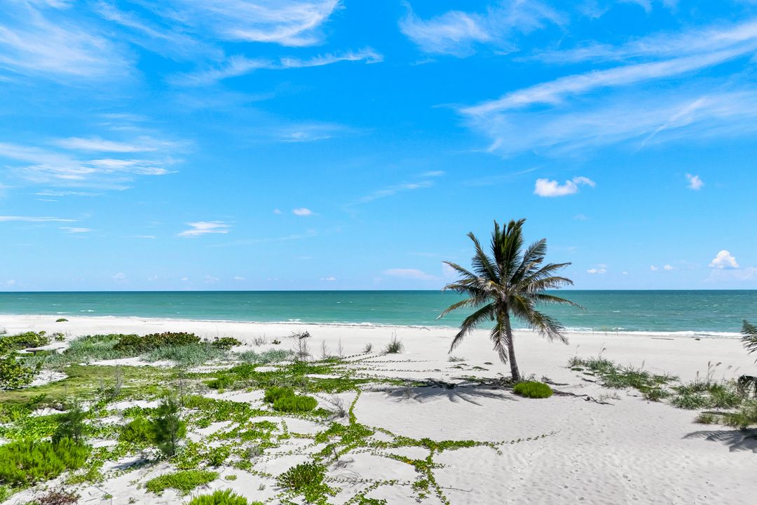 1043 Blue Heron Dr, Sanibel, FL 33957
