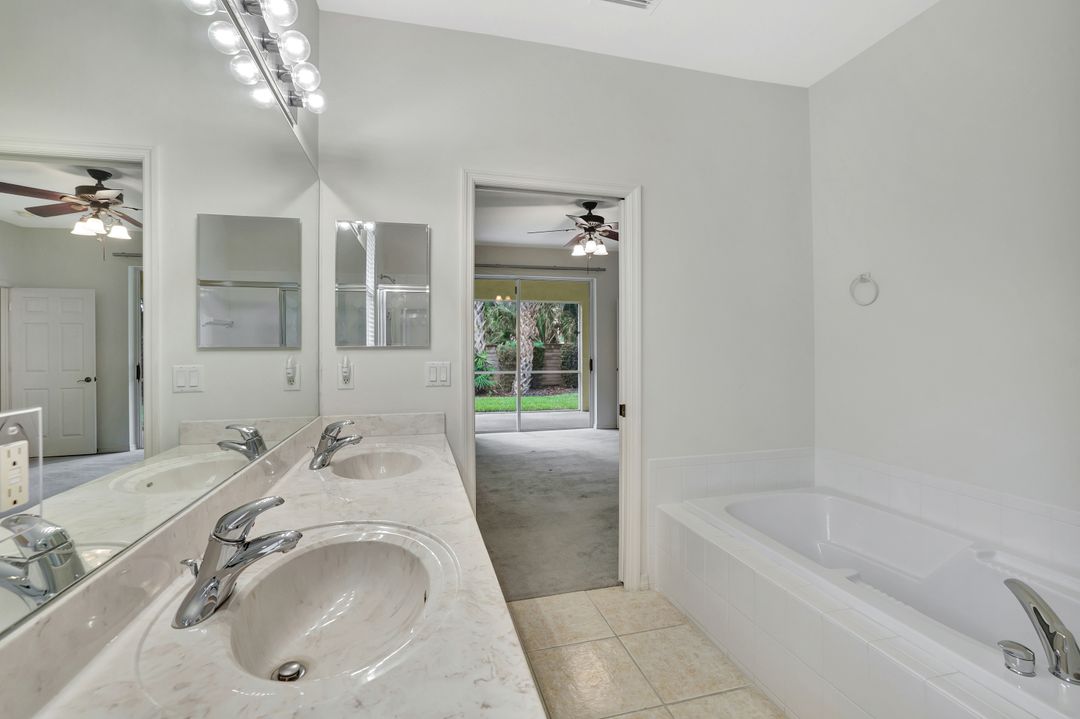 3617 Recreation Ln, Naples, FL 34116