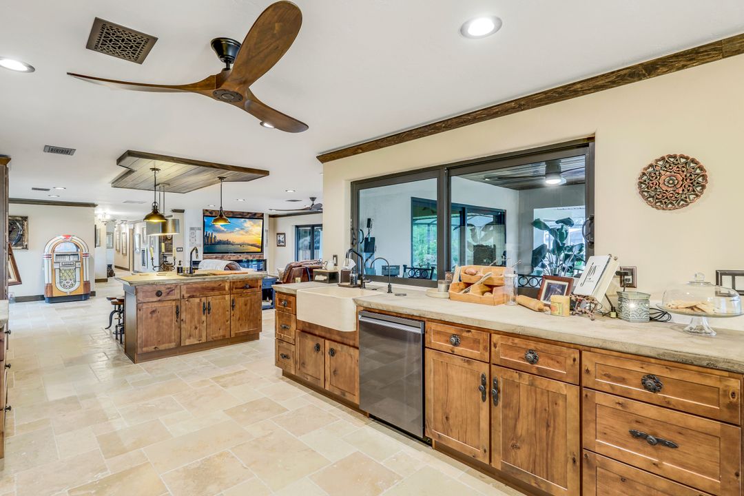 1838 Whitecap Cir, North Fort Myers, FL 33903