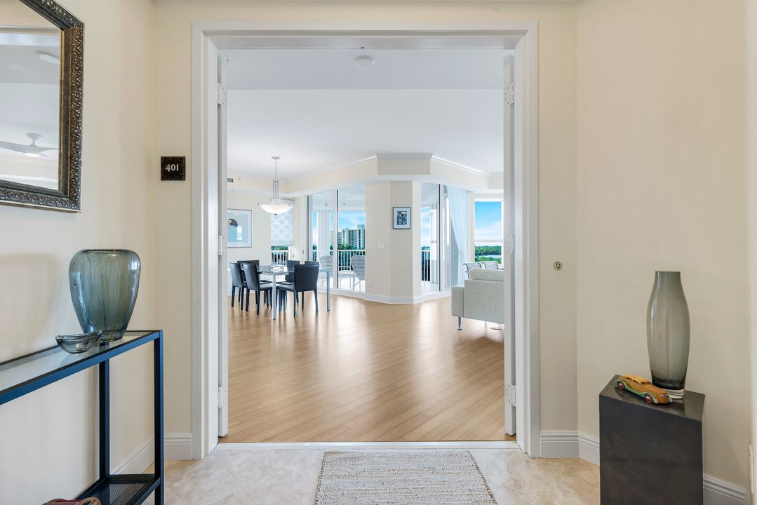 285 Grande Way #401, Naples, FL 34110