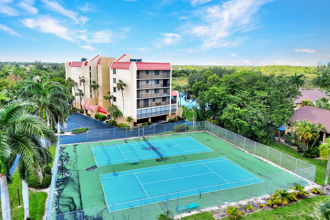 7129 Lakeridge View Court #302, Fort Myers, FL 33907