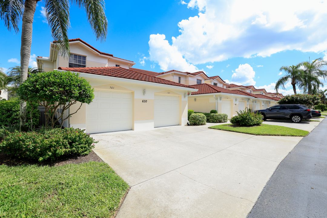 630 Lalique Cir #506, Naples, FL 34119