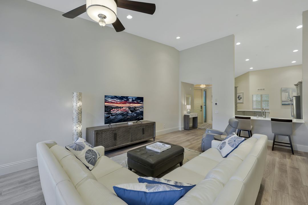 831 Sailaway Ln #203, Naples, FL 34108