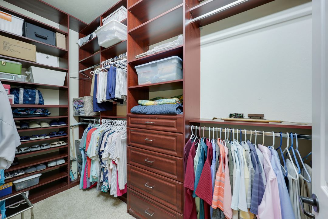 10026 Lions Bay Ct, Naples, FL 34120