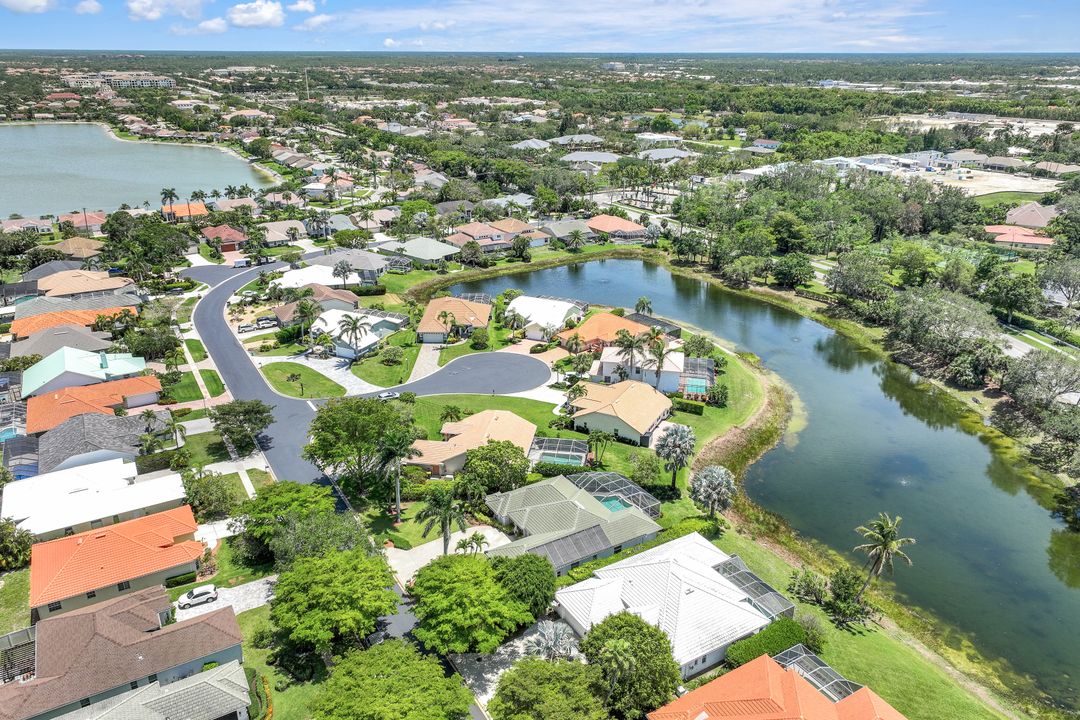 1940 Timberline Dr, Naples, FL 34109