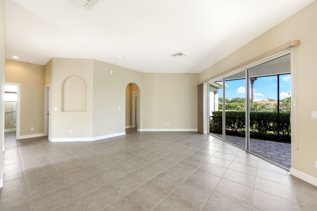 28251 L Burton Fletcher Ct, Bonita Springs, FL 34135