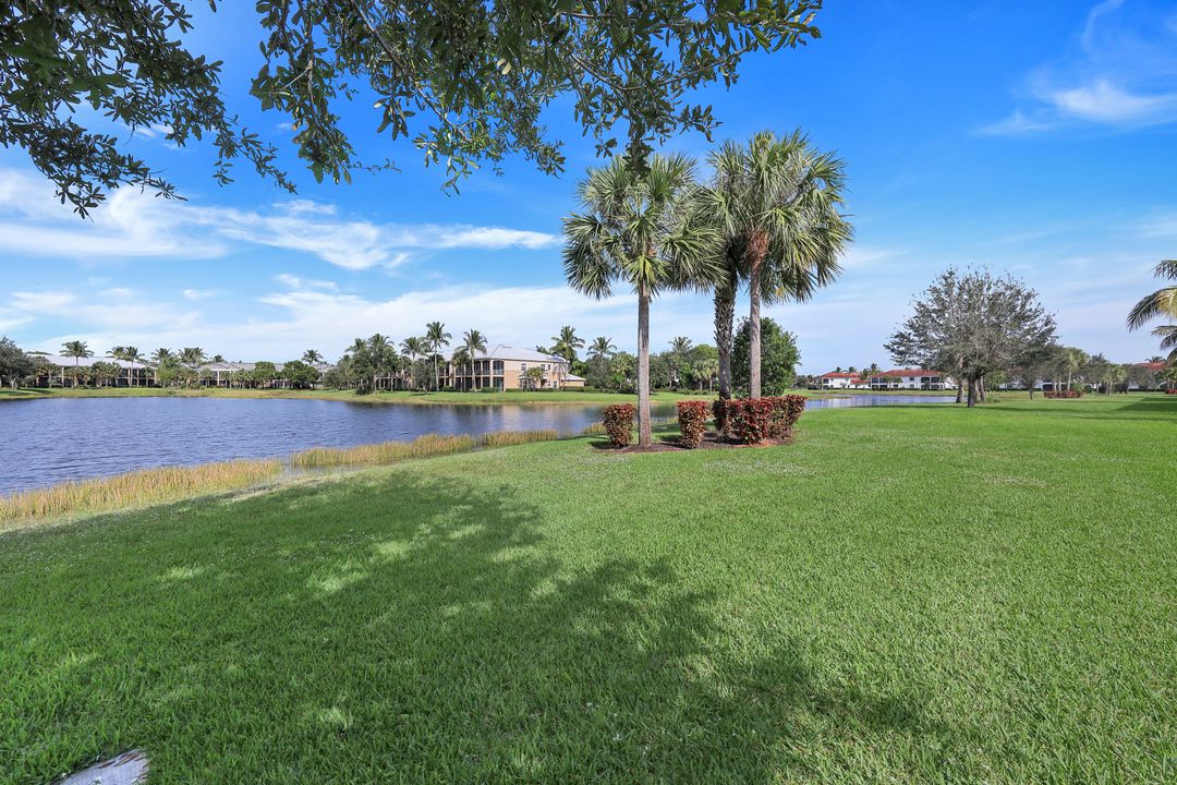 3153 Aviamar Cir #201, Naples, FL 34114