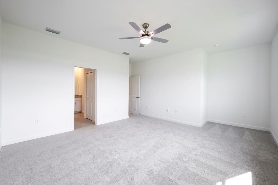 14273 Pine Lodge Ln, Fort Myers, FL 33913