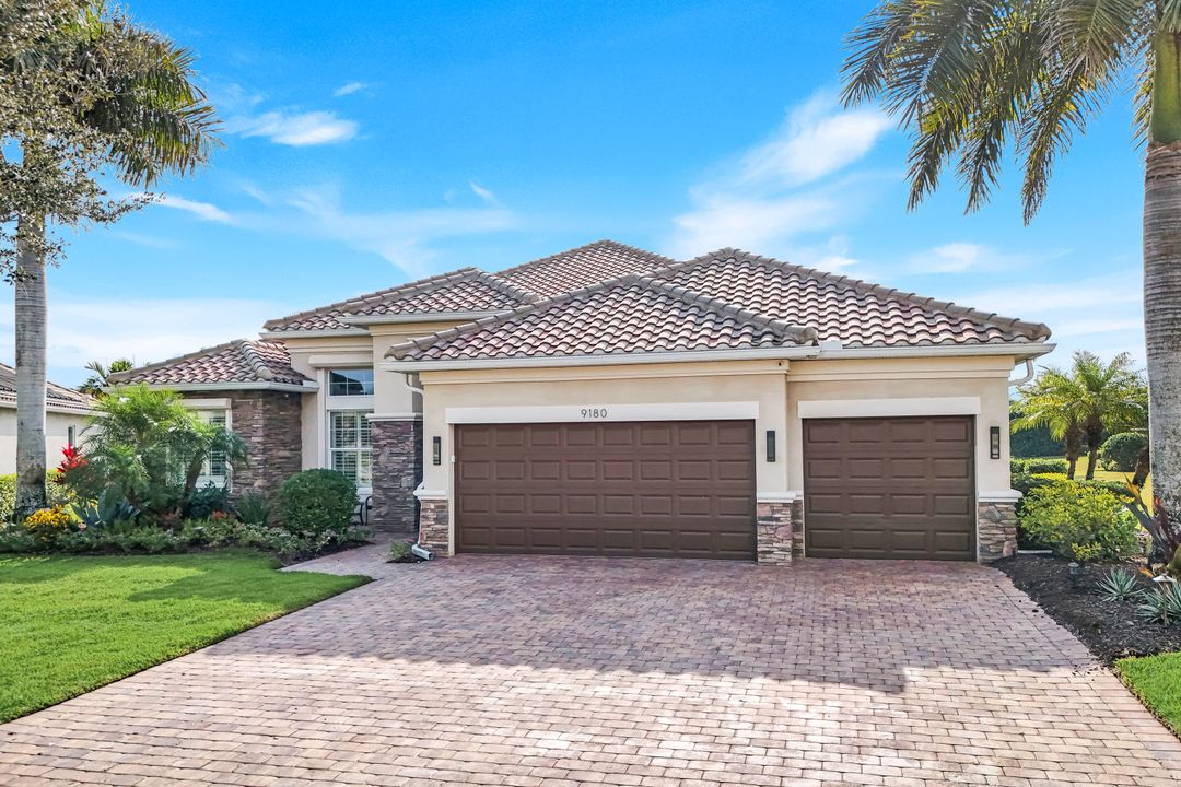 9180 Ores Cir, Naples, FL 34120