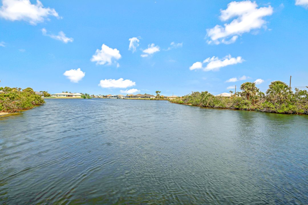 3213 NW 9th St, Cape Coral, FL 33993