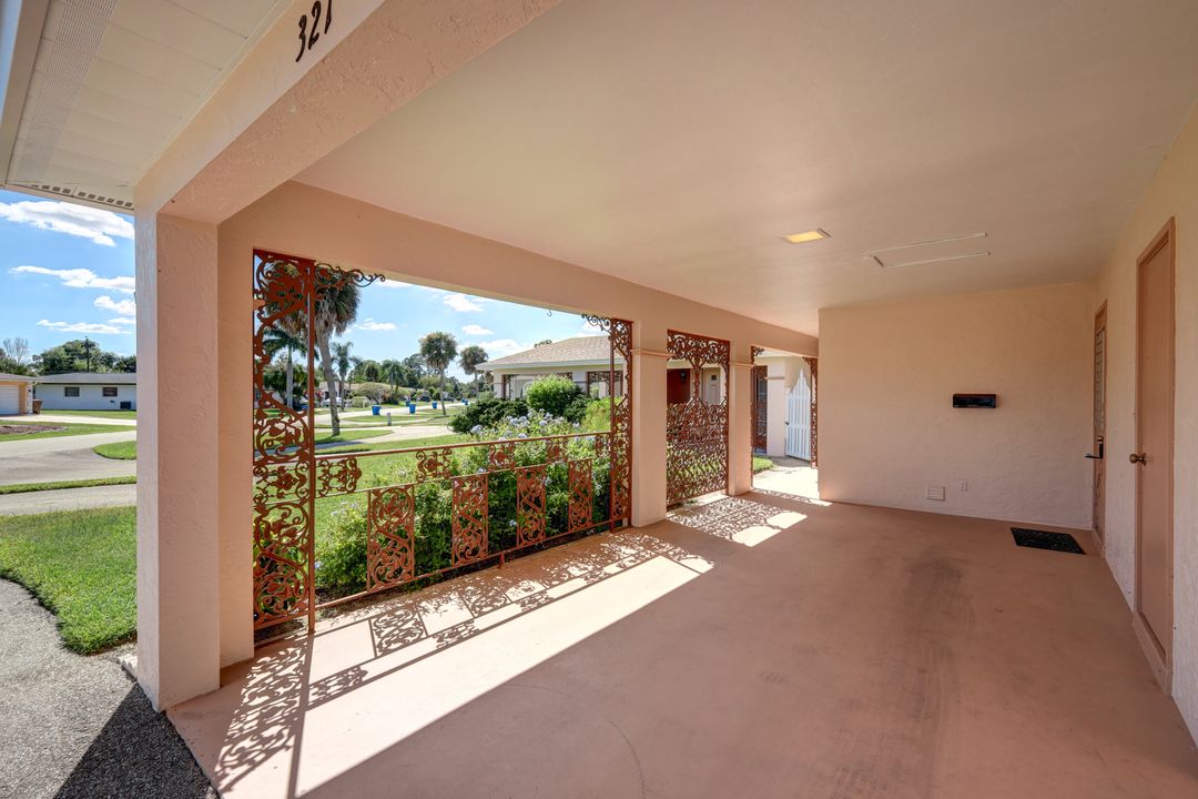 321 Dania St, Lehigh Acres, FL 33936
