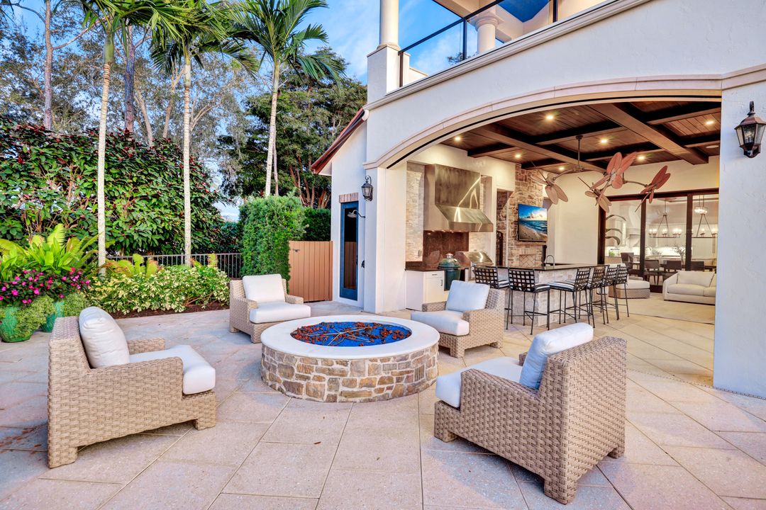 16725 Prato Way, Naples, FL 34110