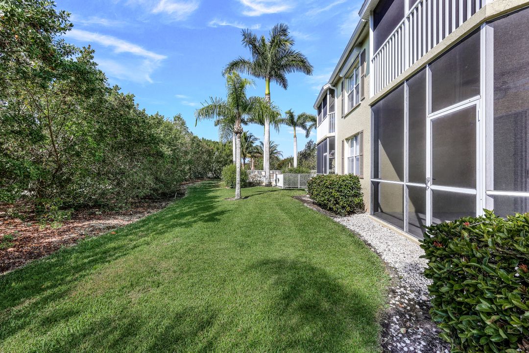 1308 Mainsail Dr #912, Naples, FL 34114