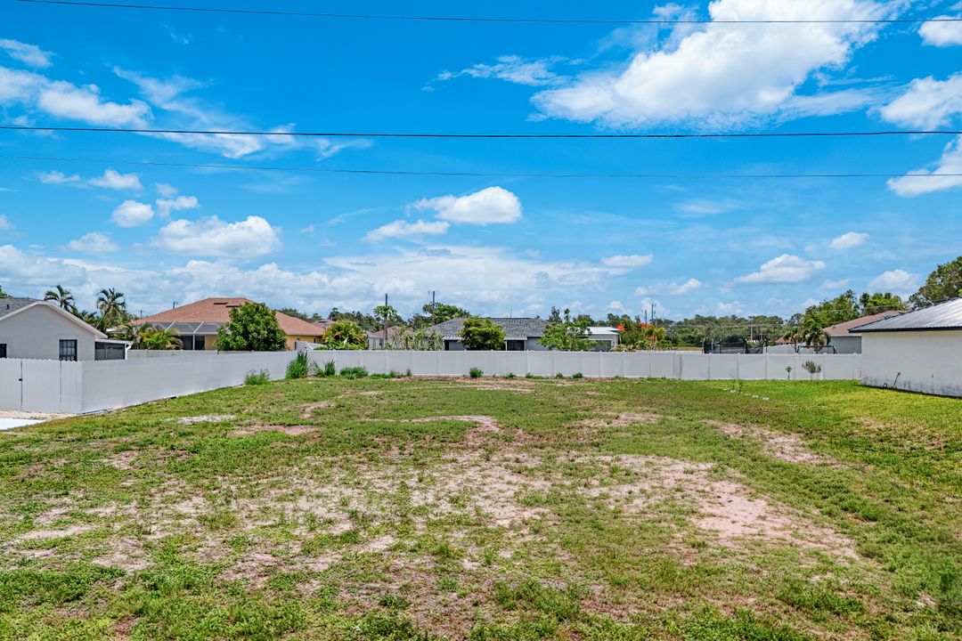 3205 NW 2nd Pl, Cape Coral, FL 33993
