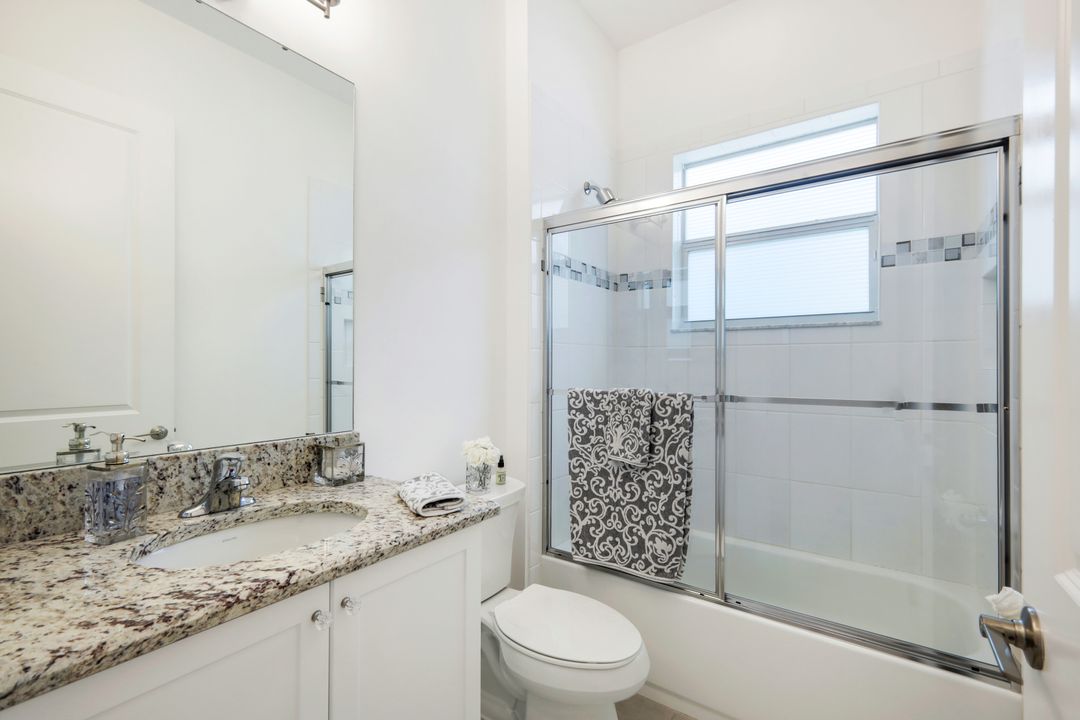 28604 Moraga Ln, Bonita Springs, FL 34135