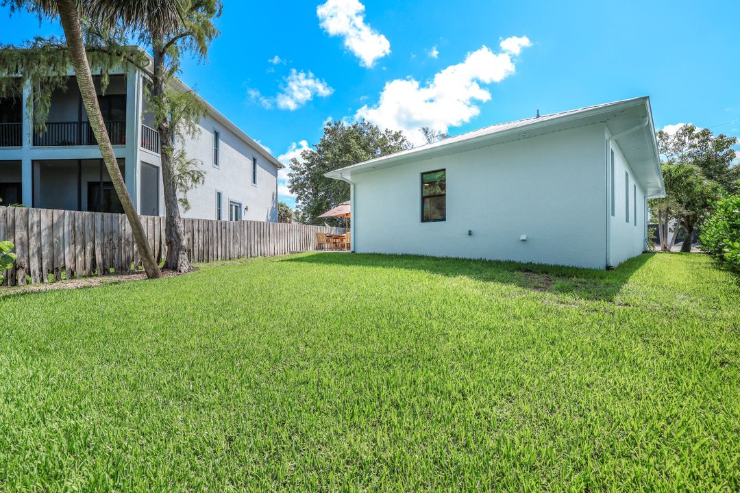 3980 Full Moon Ct, Naples, FL 34112
