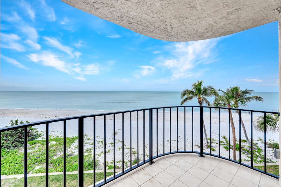 3115 Gulf Shore Blvd N #205-S, Naples, FL 34103