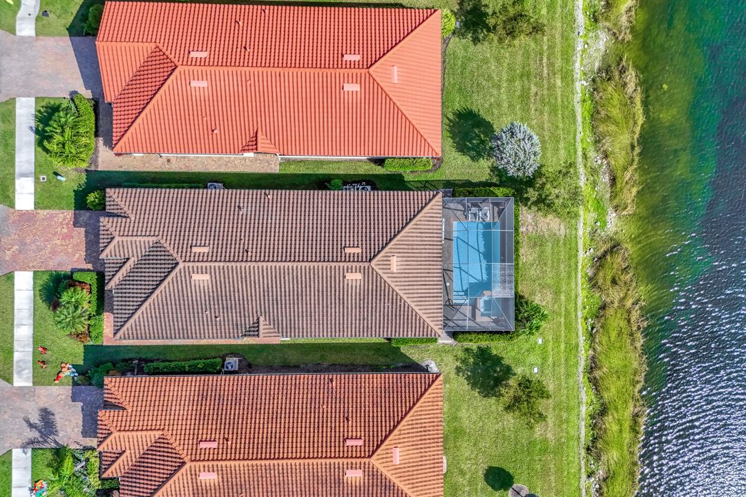 1603 Santiago Cir, Naples, FL 34113