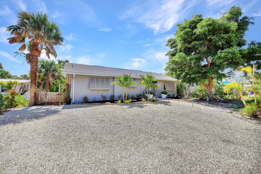 852 Rabbit Rd, Sanibel, FL 33957