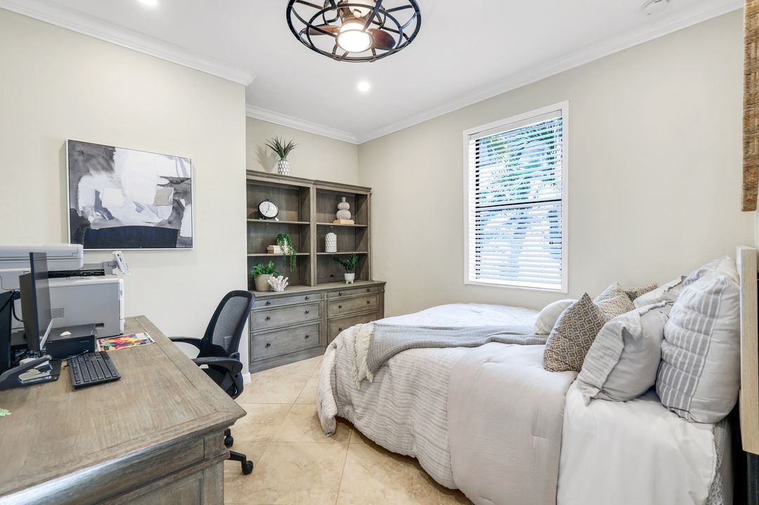 3783 Treasure Cove Cir, Naples, FL 34114