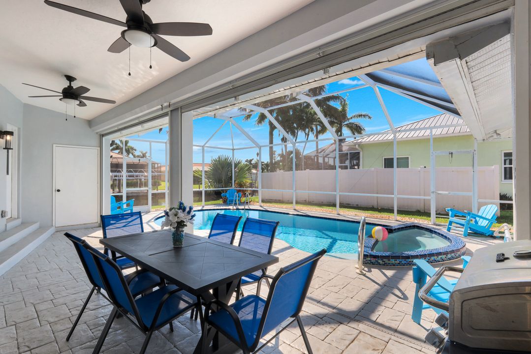 5231 Skylark Ct, Cape Coral, FL 33904