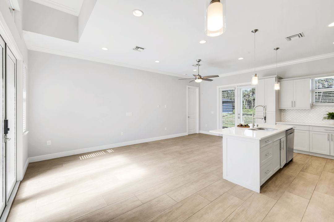 3625 26th Ave SE, Naples, FL 34117